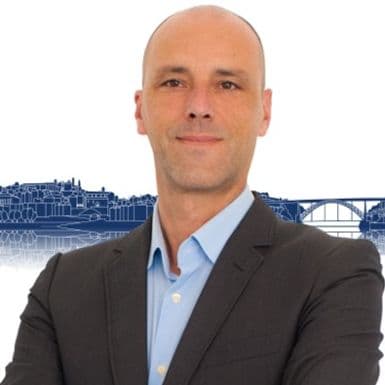 Agente Imobiliário - Rio Tinto: José Ribeiro